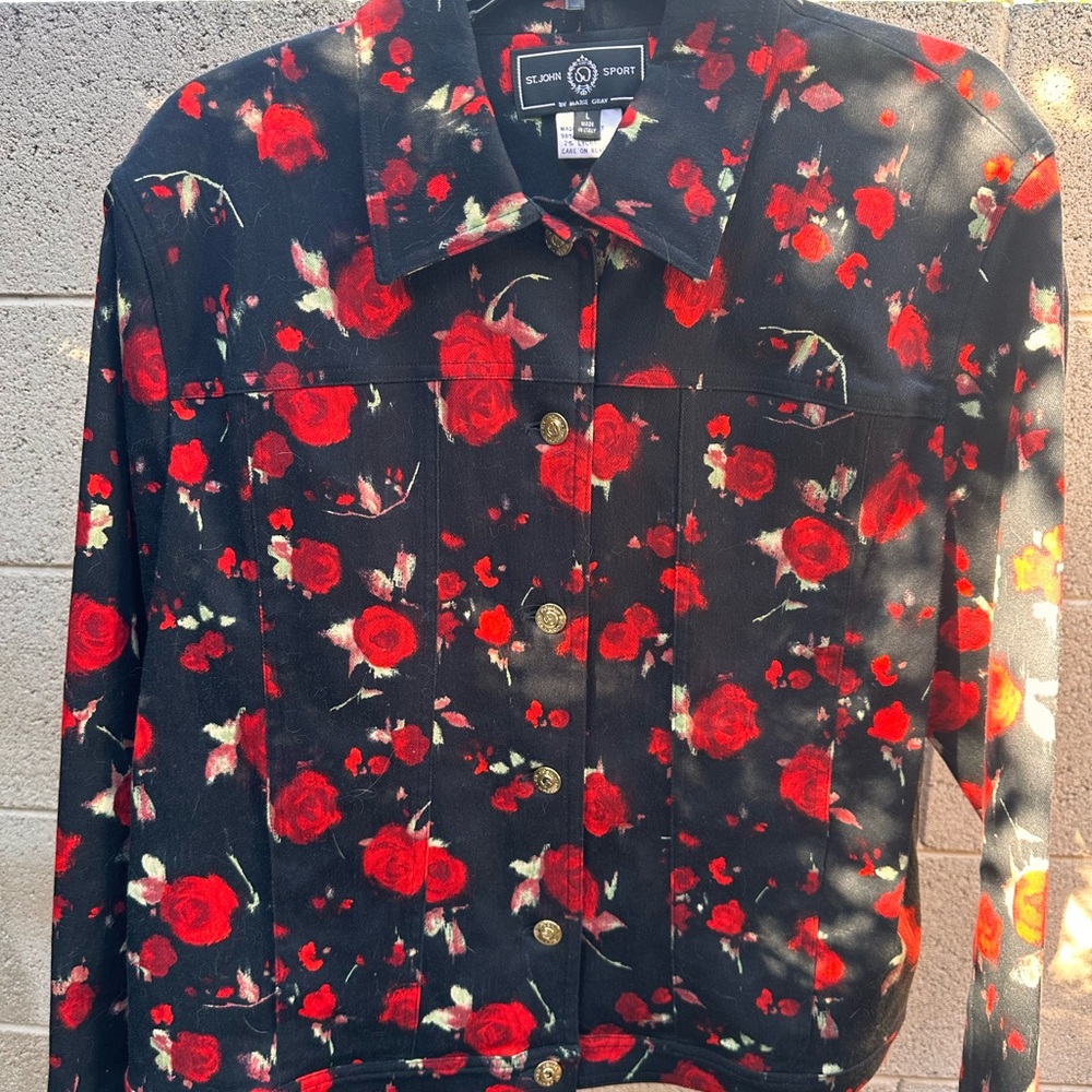St. John’s Floral Jean Jacket worn once. Excellent condition.